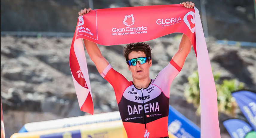 Pablo Dapena celebrating at the finish of Challenge Mogán Gran Canaria